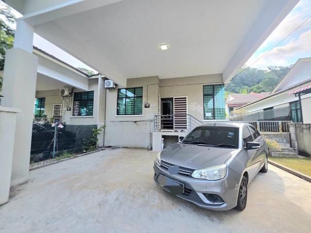 [FULLY FURNISHED] Semi-D Setingkat di Taman Beserah Ria, Kuantan 1
