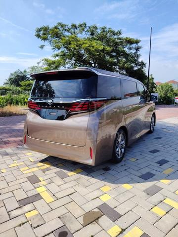 Unreg Recon 2025yr Toyota Alphard 2.5 AT Z Spec - 4