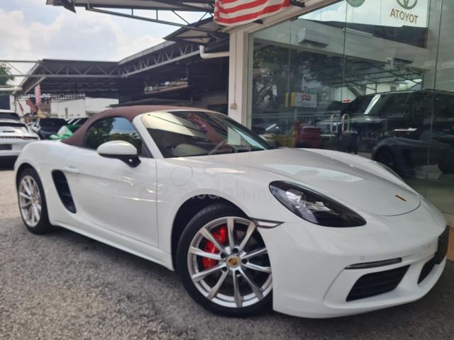 2021 Porsche BOXSTER S 2.5L (A) - 2