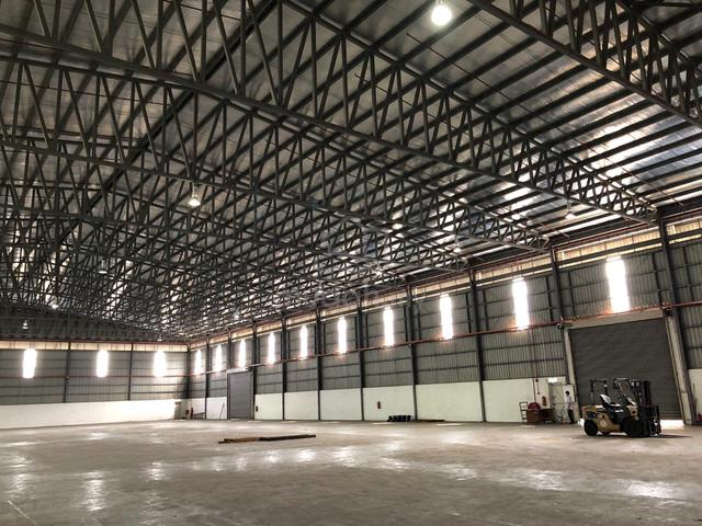 2Acres detached warehouse factory at bukit Minyak power supply 400amps 1