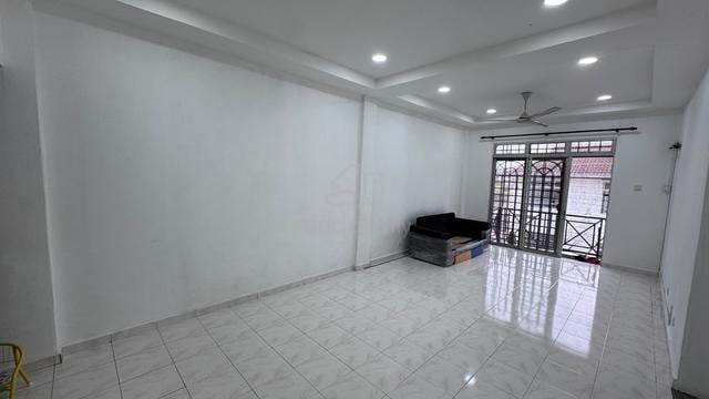 Apartment Ria 1 @ Taman Megah Ria Masai 1