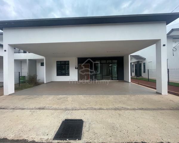 Below Market Kotasas Majestic 2 Story Semi D House 1