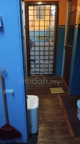 room Rental for ladies 1