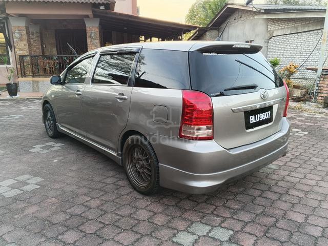 2007 Toyota WISH 1.8 - 4