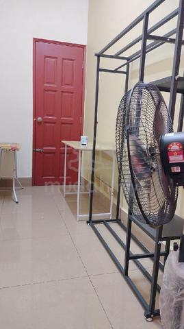 Small Room for Female Near Hospital Banting  1
