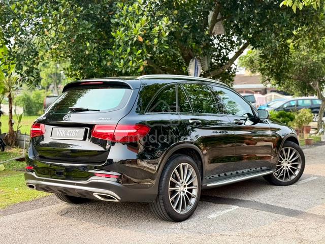 ON THE ROAD 2016 Mercedes Benz GLC-CLASS 2.0 250 - 3