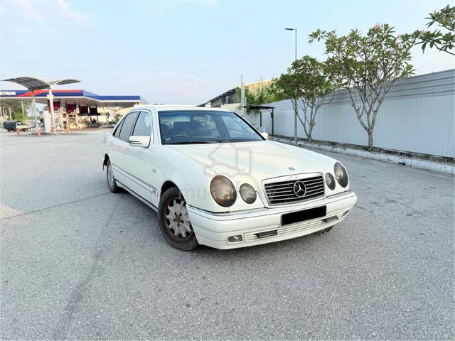 1996 Mercedes Benz 200E 2.0 (A) TIP TOP NEGO - 1