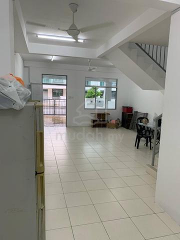Meru Double Storey House For Rent 2