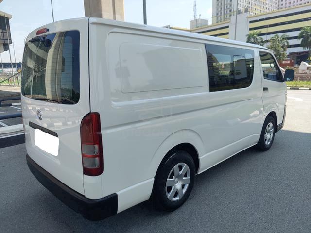 2015 Toyota Hiace 2.5 (M) Semi Panel Van - 4