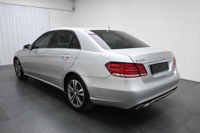 2013 Mercedes Benz E200 AVANTGARDE 2.0 TIPTOP - 4