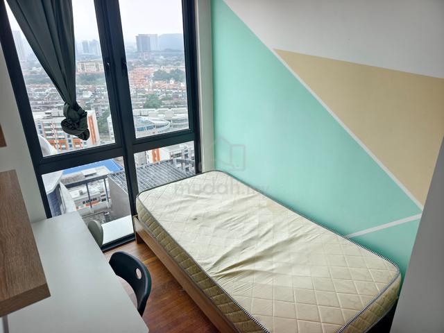 Pacific single room for rent 1
