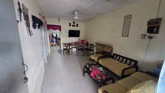 Low Cost Single Storey Terrace House Taman Dahlia For Sale Near Tampoi 1