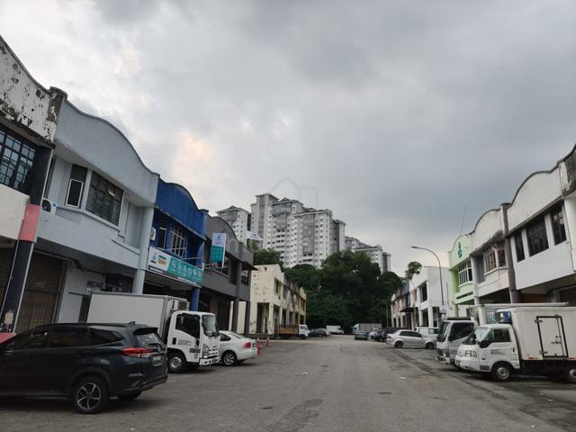 Freehold 1.5 Storey Link Factory Taman Perindustrian KIP Kepong 1