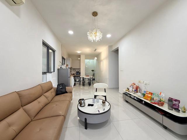 Bay Point @ Country Garden Danga Bay 1