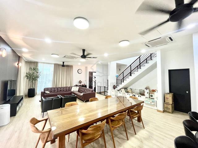 Fully Renovated 2-Storey Semi-D @ Cassia, Garden Residence, Cyberjaya 1