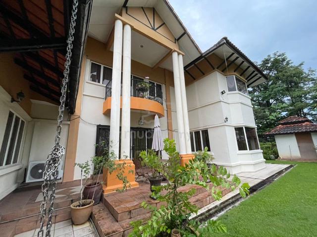 Luxury Sanjana Impian Cul-de-Sac Bungalow Facing Golf Coarse In Kajang 1
