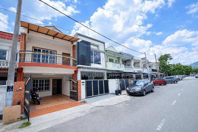 Fully Extended Double Storey Taman Melawati Jalan J KL 1
