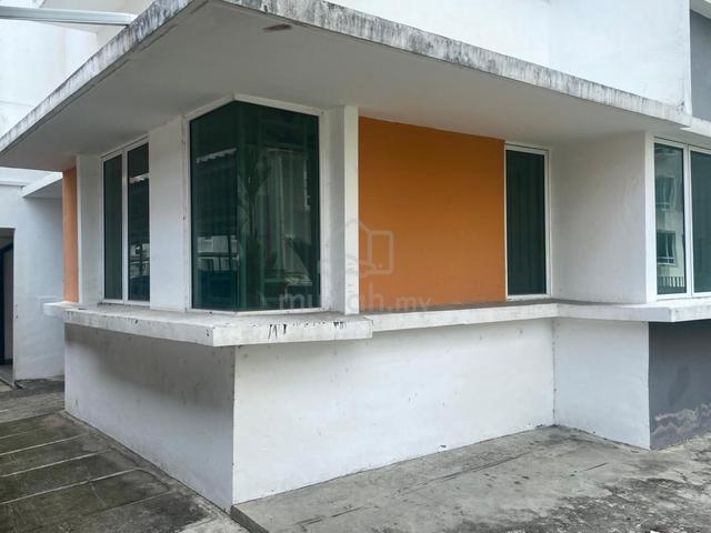 University Utama Condominium 1