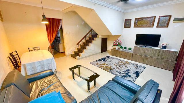 BELOW MARKET Double Storey Terrace Taman Puchong Utama FREEHOLD 1