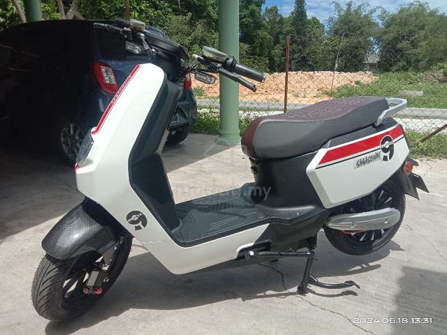 EV Sagasonic Electric Scooter Bike - Motorcycles for sale in Kota Bharu ...