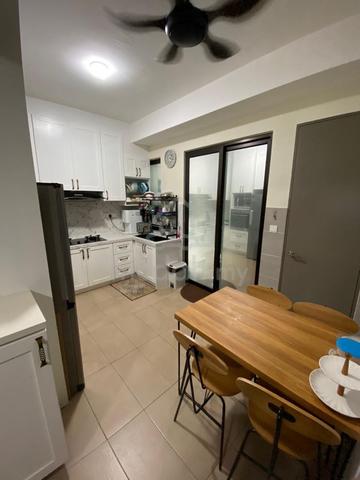 THE STRATA, BANDAR PUTERI BANGI - Lower unit (Intermediate) Townhouse 1