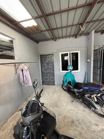 studio room rumah teres setingkat Bandar Mahkota Banting 1