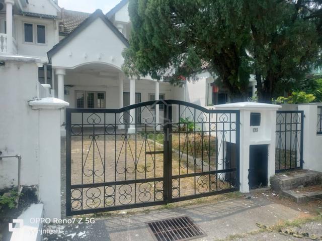Subang Jaya USJ 2 Double Storey Terrace House Near LRT Sttaion To Let 1