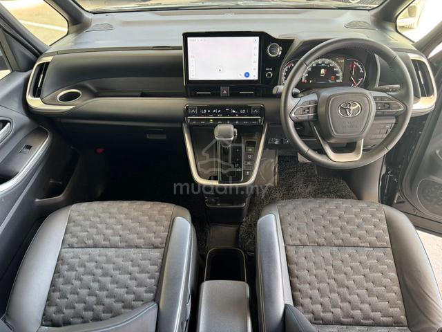 2022 Toyota VOXY 2.0 S-Z (A) - 5