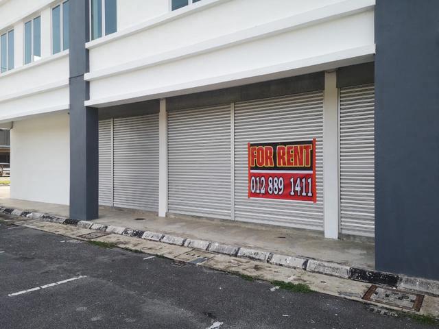 Matang federal park facing main road, ground first for rent new shop 1