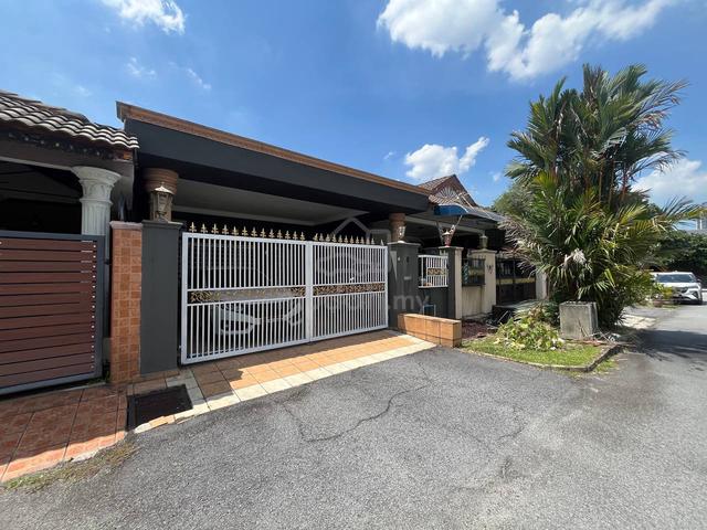 RUMAH CANTIK 1.5 Storey House Taman Maju Jaya Pandan Indah 1
