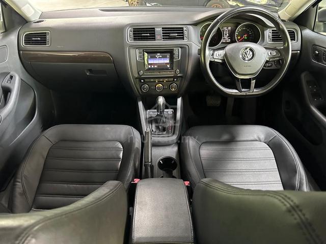 2018 Volkswagen JETTA 1.4 TSI HIGHLINE (CKD) - 5