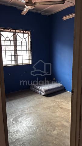 Room for rent 1