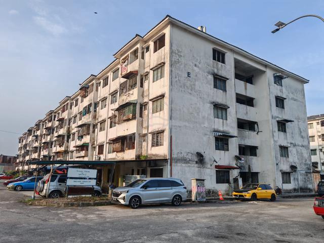 Bandar Teknologi Kajang Flat 1