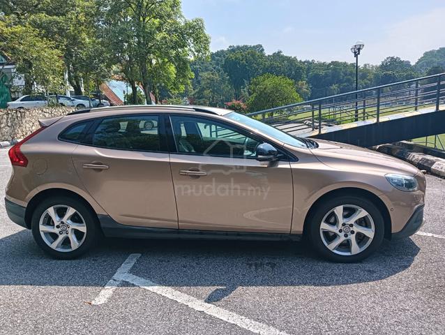 2015 Volvo V40 2.0 CROSS COUNTRY T5 (A) - 3