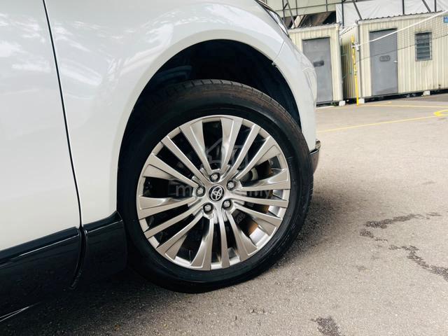 2023 Toyota HARRIER 2.0 Z Leather Bodykit D/Meter - 4