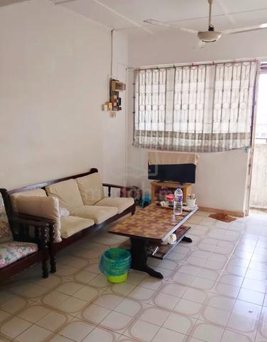 Flat Taman Ungku Tun Aminah 1