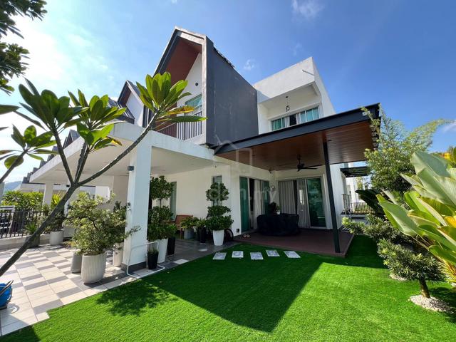BEAUTIFUL ENDLOT Double Storey Terrace House EBONYLANE @ ECO FOREST 1