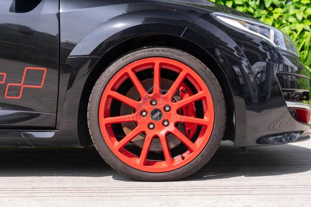 Renault Megane Trophy R 2015 Imported New - 3