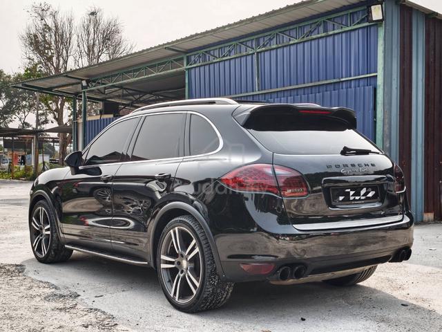 (LOAN KEDAI) Porsche CAYENNE 3.0 DIESEL 958 2011 - 2