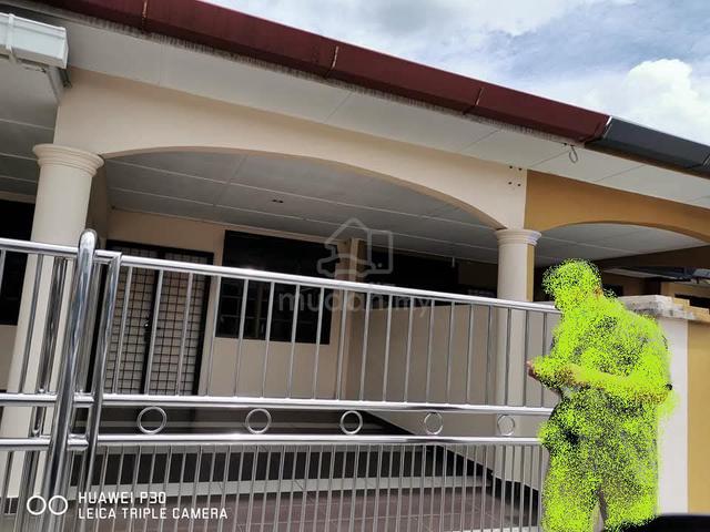 Matang Mall - FAC, Terrace House (Large Parking Porch). 1