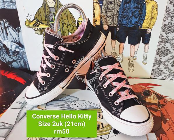 Kasut Bundle Converse Hello Kitty size 2uk (21cm) - Shoes for sale in Bayan  Lepas, Penang