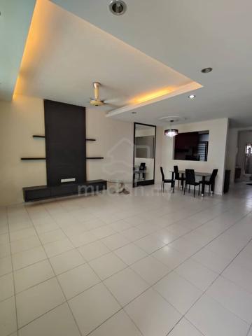 FOR RENT! HORIZON HILLS GATEWAY,2 Storey, 90% Fully Furnish,4Bed3Bath 1