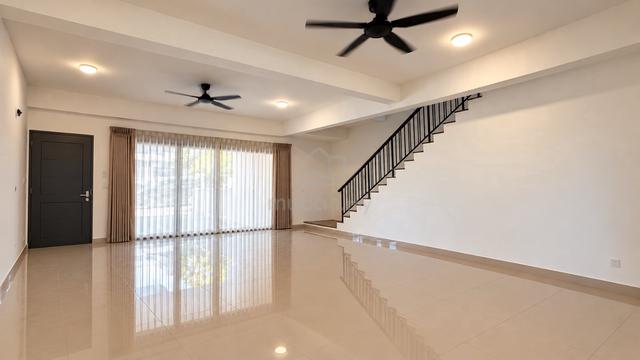 2sty House Sierra Hijauan Ampang (Good Condition) sering ukay nassim 1