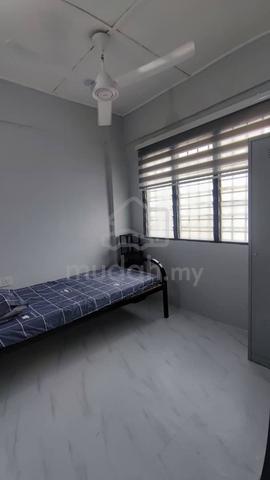 Bilik Sewa kemasukkan segara Oktober_Lelaki 1