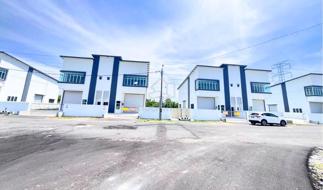 Pengkalan Lahat New Never Occupied Semi-D Adjoining Warehouse Ipoh 1