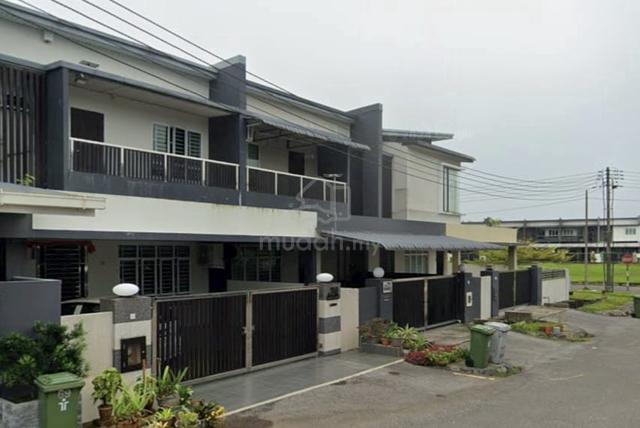 CHEAP Double Storey Intermediate Terrace,near Emart Batu Kawa,Kuching 1