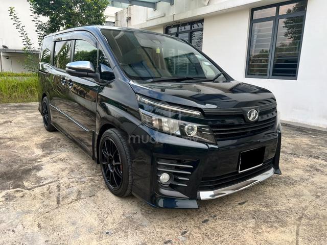 2016 Toyota VOXY 2.0 X (A) 8 seater - 5