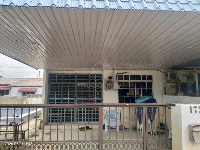 HOMESTAY dengan KOLAM RENANG di Jitra FOR SALE 1