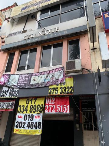 GOOD LOCATION Two adjacent 3 storey shop lot block for sales 1