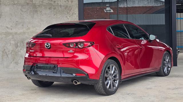 2021 Mazda 3 2.0 Liftback High Full service SC - 4